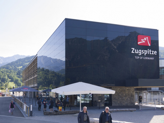 neuer Bahnhof der Zugspitzbahn